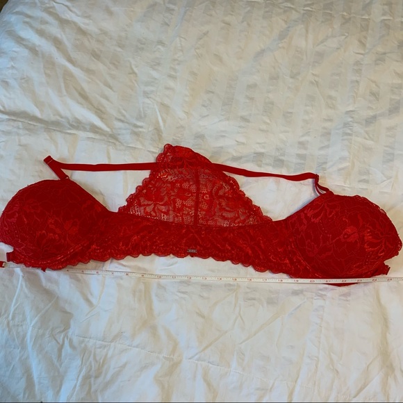 Victoria’s Secret Bra, red lace high back. - Picture 9 of 12